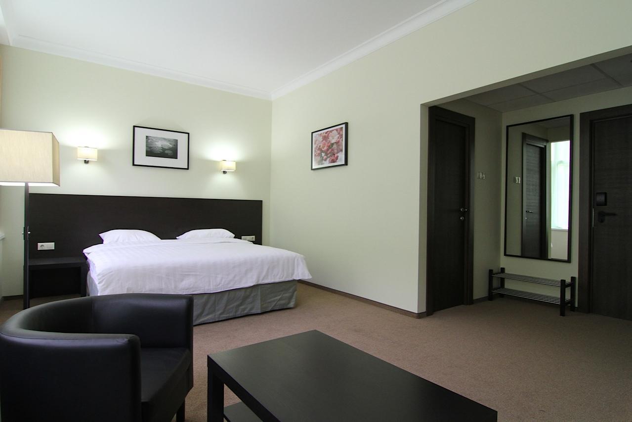 Hotel Continent Gagra Exterior photo